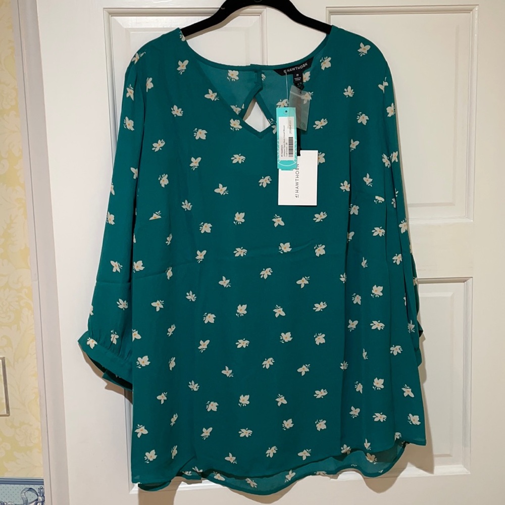 41 Hawthorn 3/4 sleeve flowy blouse